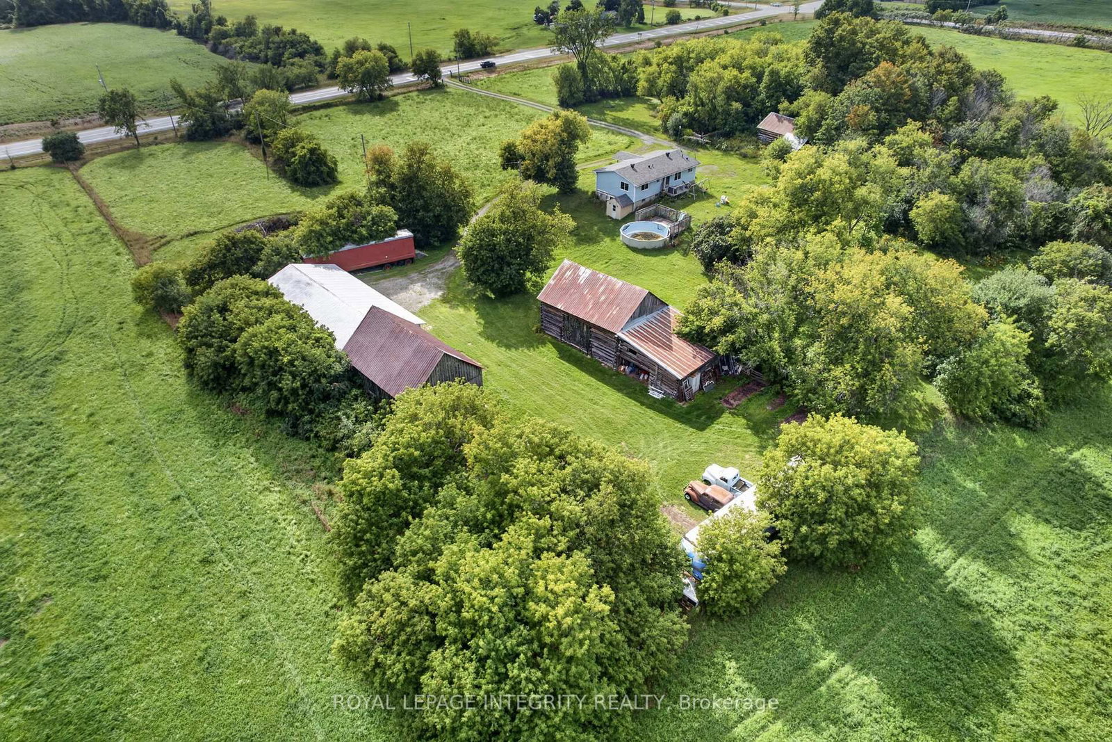 2063 Dwyer Hill Road • Ashton, ON photo 3