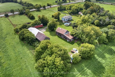 2063 Dwyer Hill Road • Ashton, ON photo 3