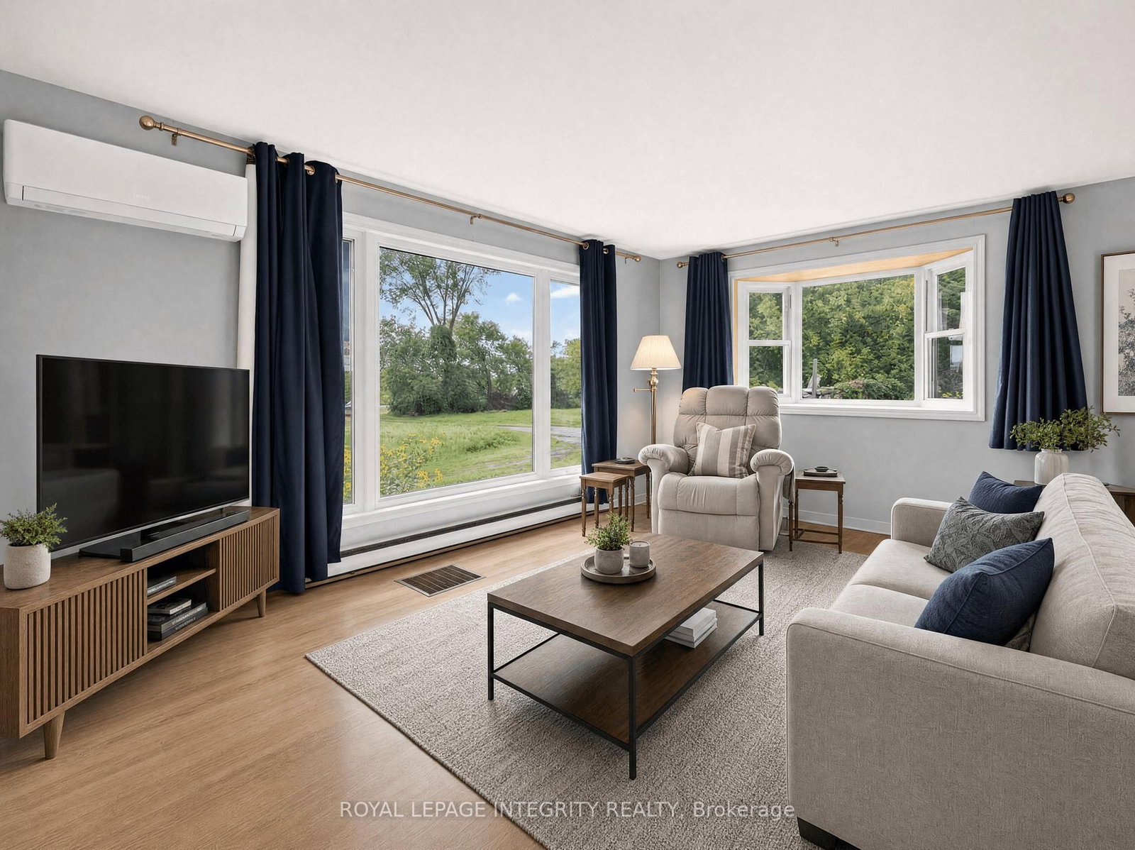 2063 Dwyer Hill Road • Ashton, ON photo 5