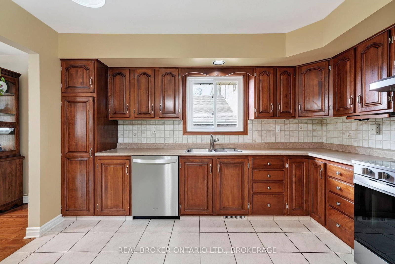 1321 Stormont Drive • Cornwall, ON photo 14
