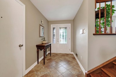 1321 Stormont Drive • Cornwall, ON photo 3