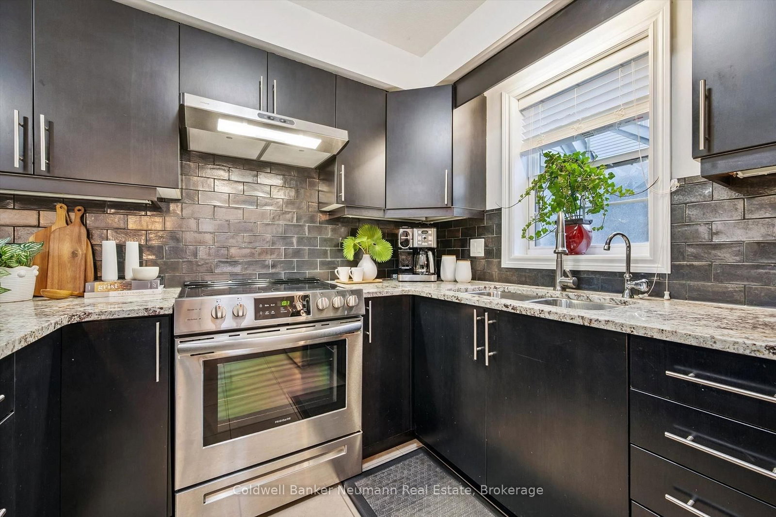 100 Frederick Drive • #9 • Guelph, ON photo 15