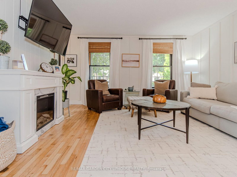24 Greenmeadow Crt photo 4