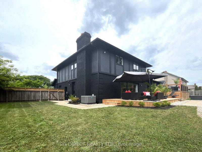 134 Angstrom Crescent E