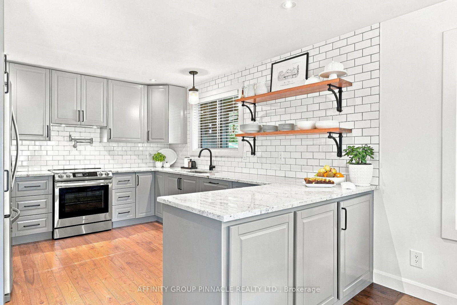2 Major Street • Kawartha Lakes, ON photo 10