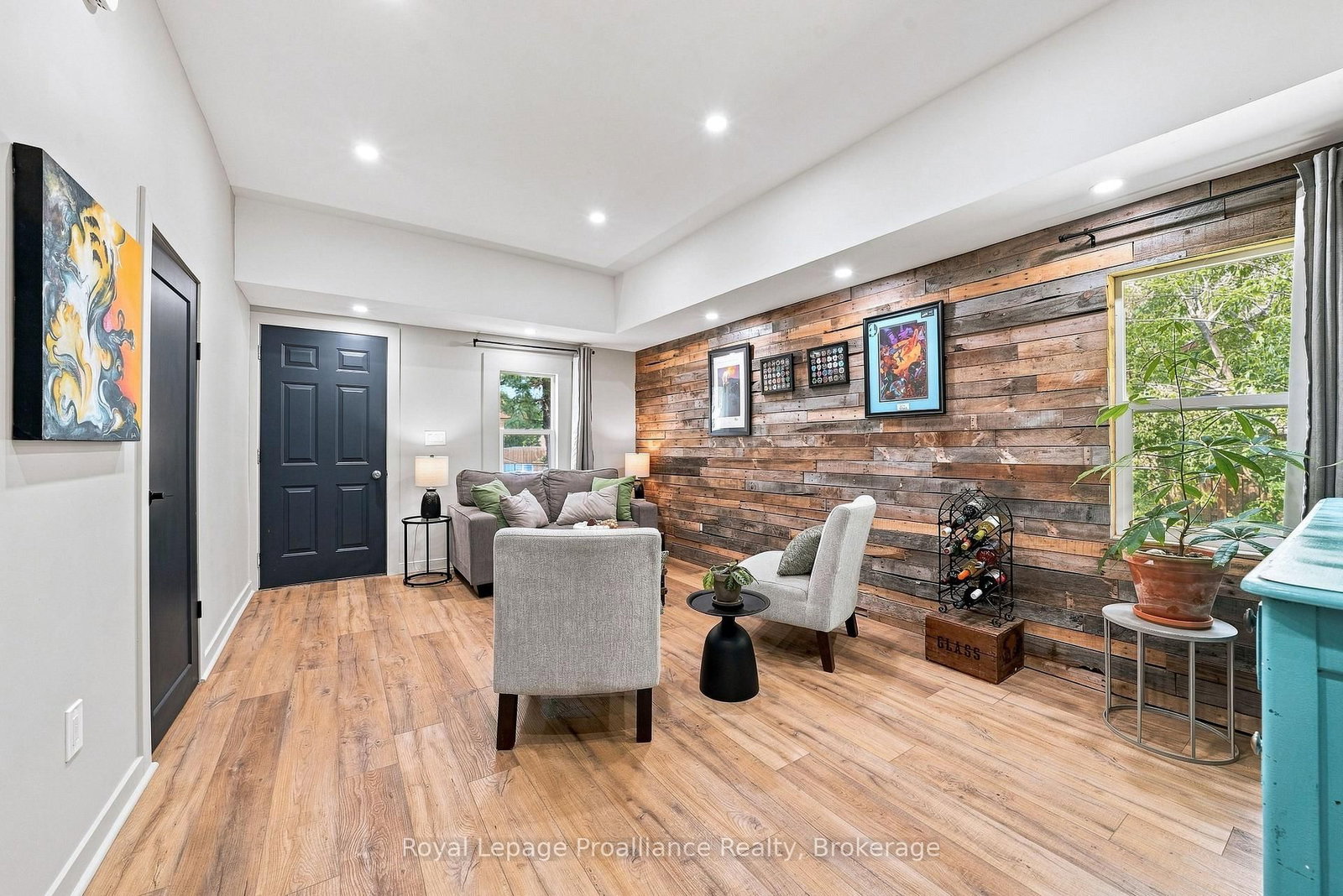 161 University Avenue • Belleville, ON photo 10