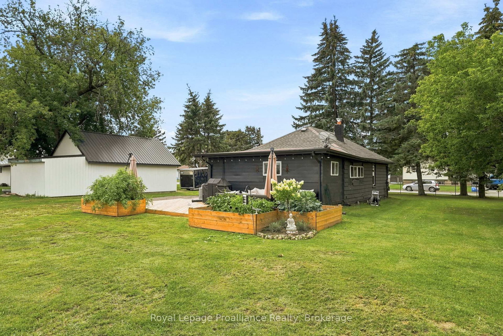 161 University Avenue • Belleville, ON photo 28