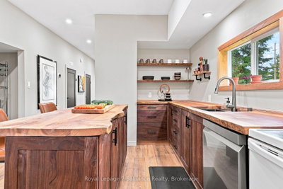 161 University Avenue • Belleville, ON photo 6