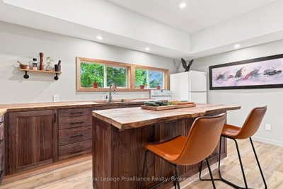161 University Avenue • Belleville, ON photo 8