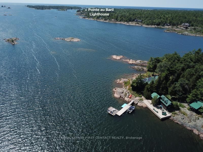 1 A207 Island