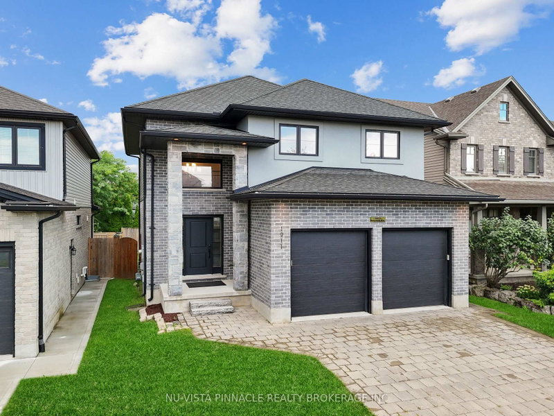 1911 Ballymote Avenue