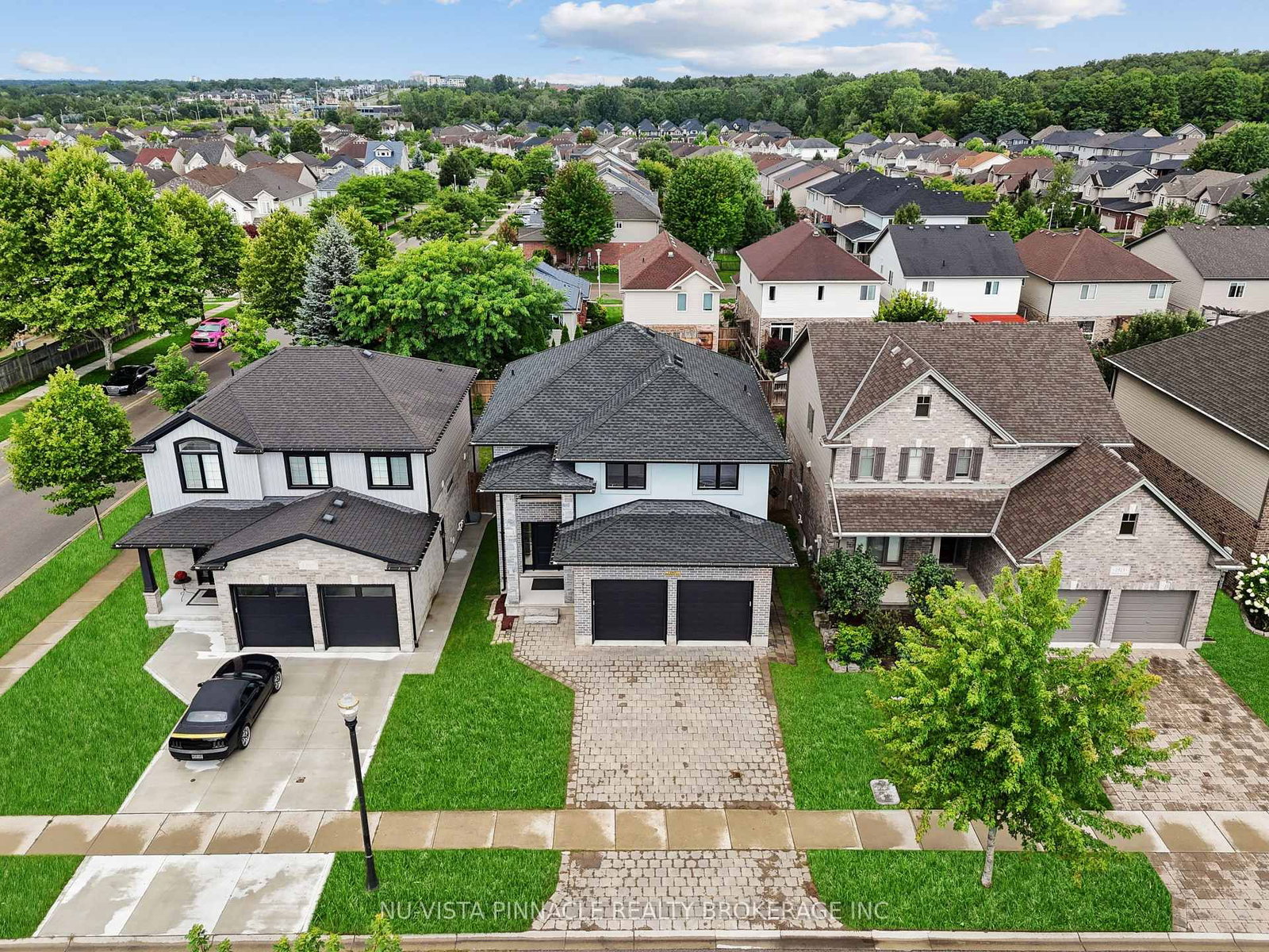 1911 Ballymote Avenue • London North, ON photo 3