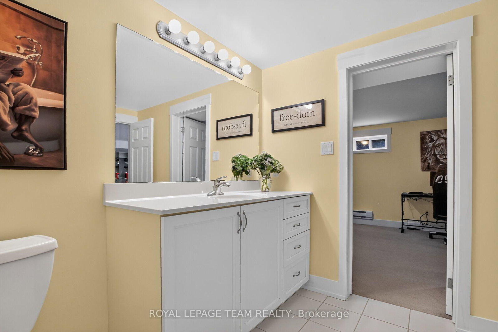 15 Kintail Court • Stittsville, ON photo 38