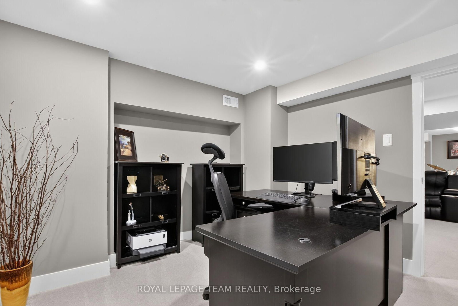 15 Kintail Court • Stittsville, ON photo 39