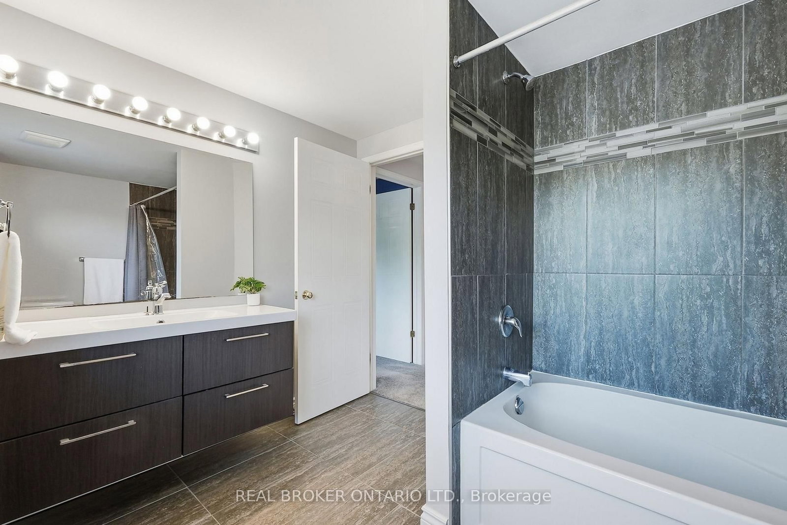326 Rosette Drive • Waterloo, ON photo 19