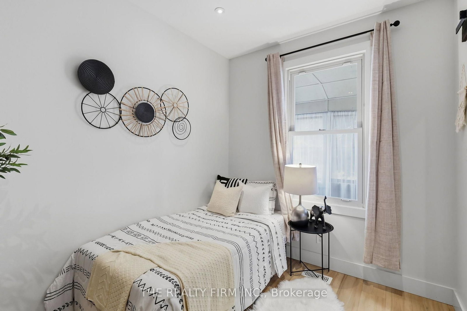 946 Lorne Avenue • London East, ON photo 21