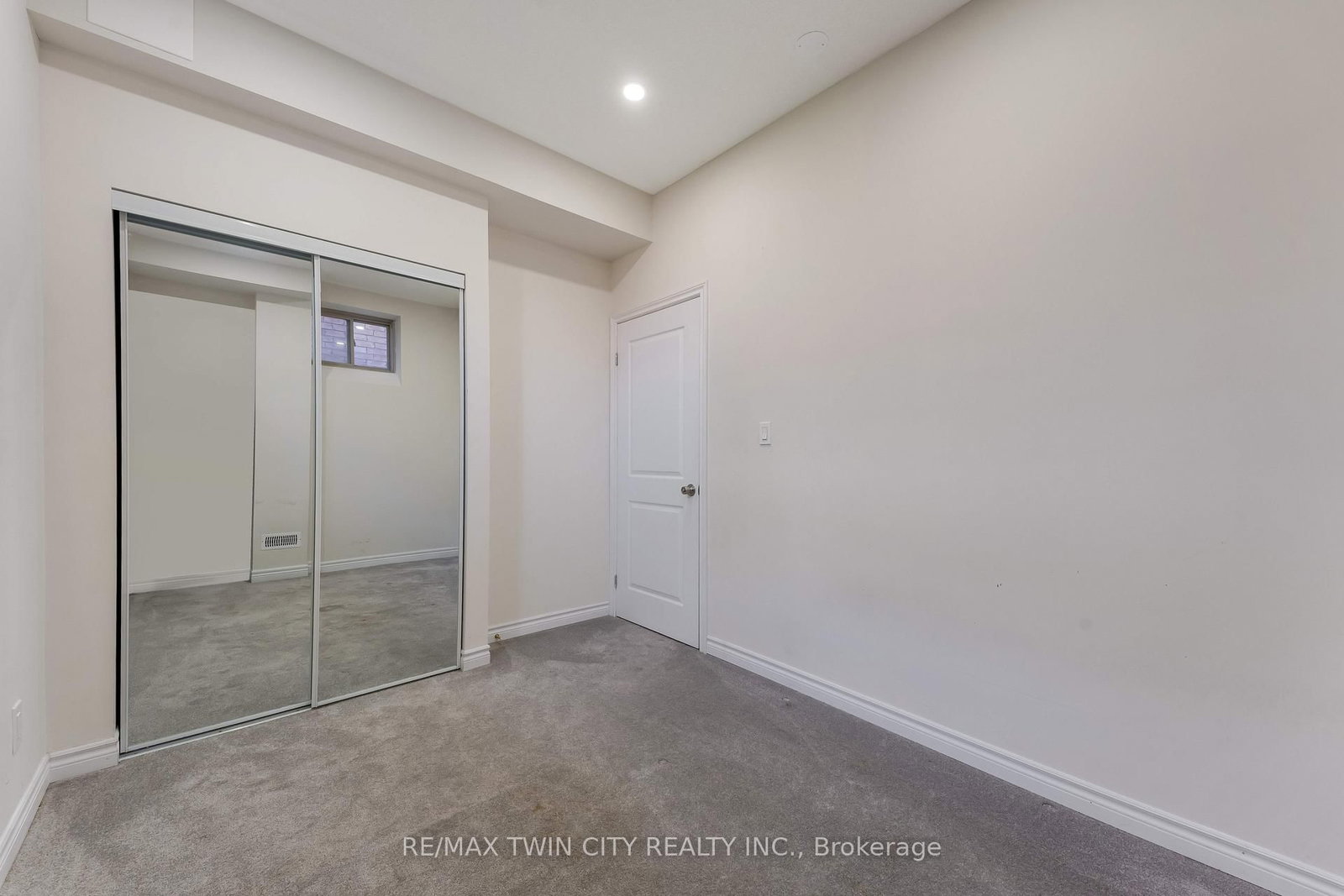 106 HALDIMAND Street • Kitchener, ON photo 36