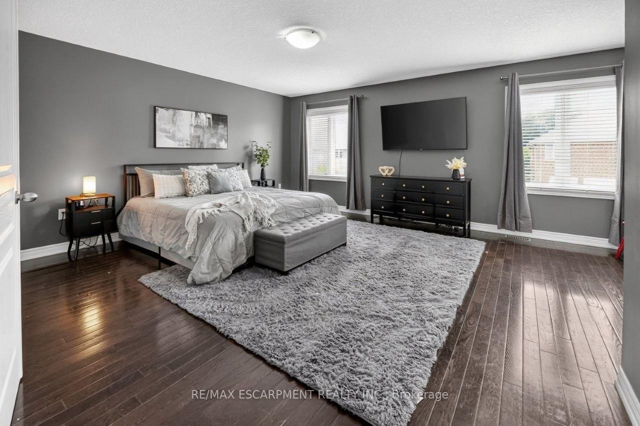 58 Peach Tree Lane • Grimsby, ON photo 13