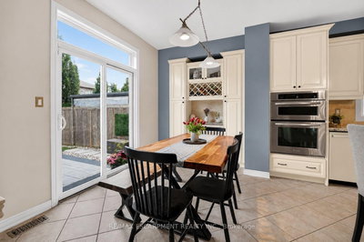 58 Peach Tree Lane • Grimsby, ON photo 8