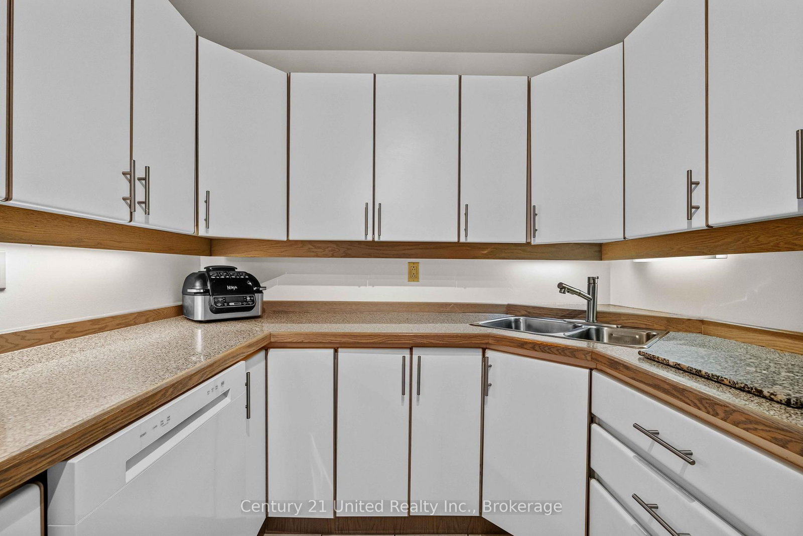 680 Whitaker Street • #7 • Peterborough, ON photo 21