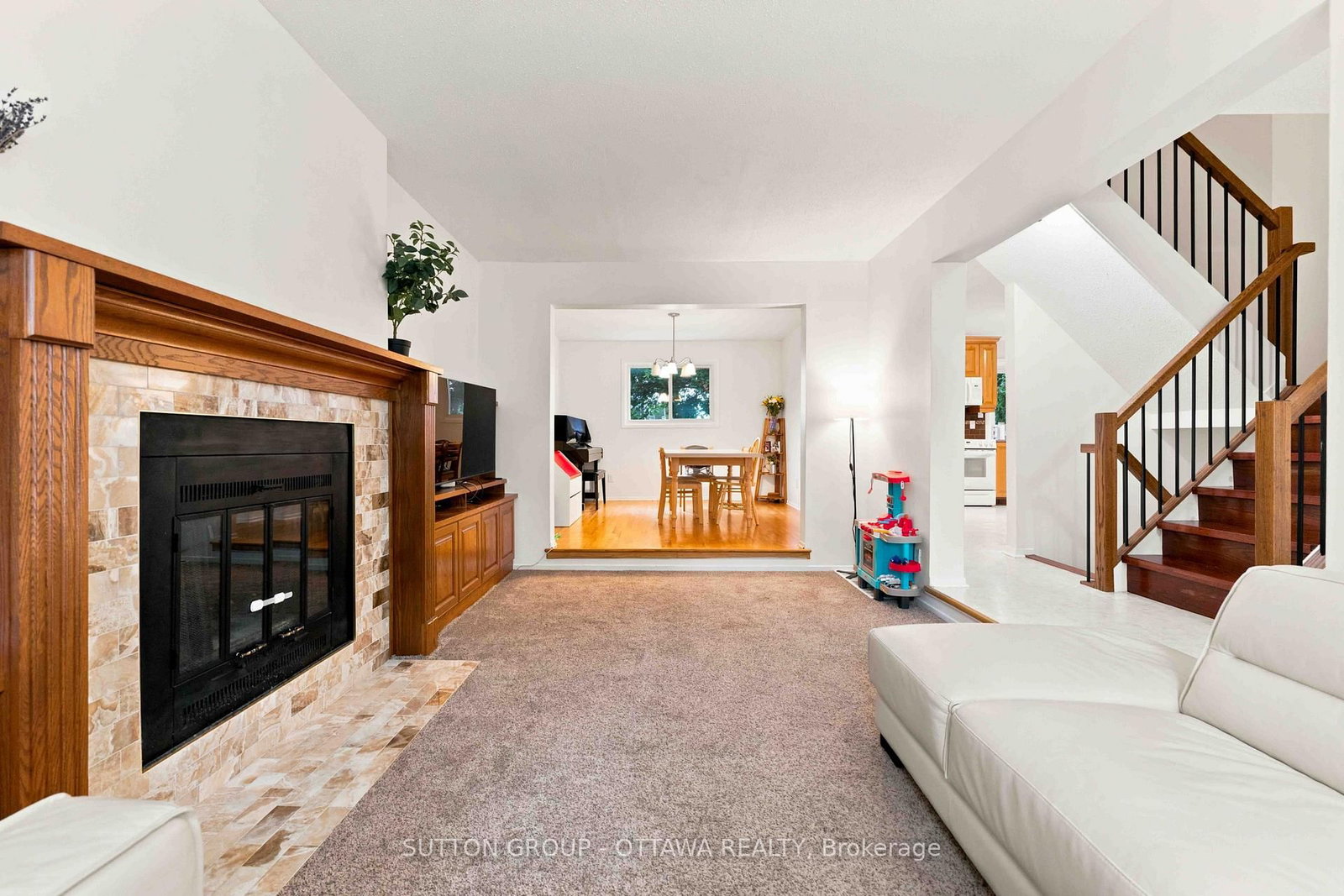66 FIELDGATE Drive • Ottawa, ON photo 11