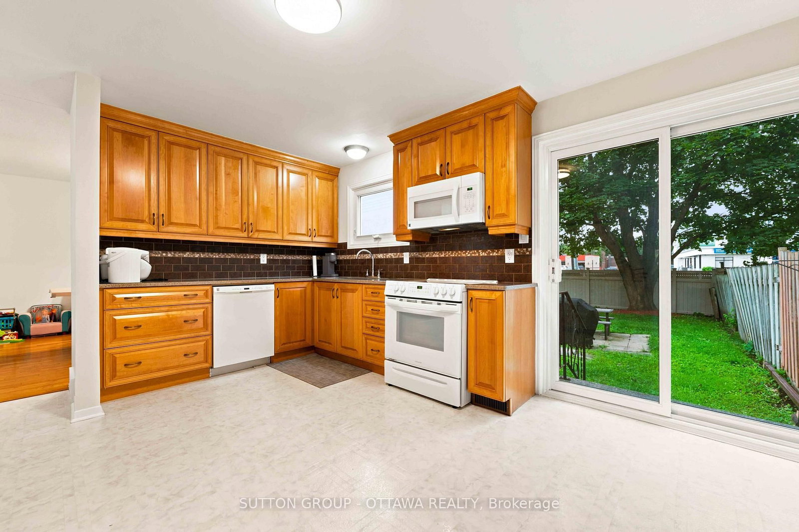 66 FIELDGATE Drive • Ottawa, ON photo 19