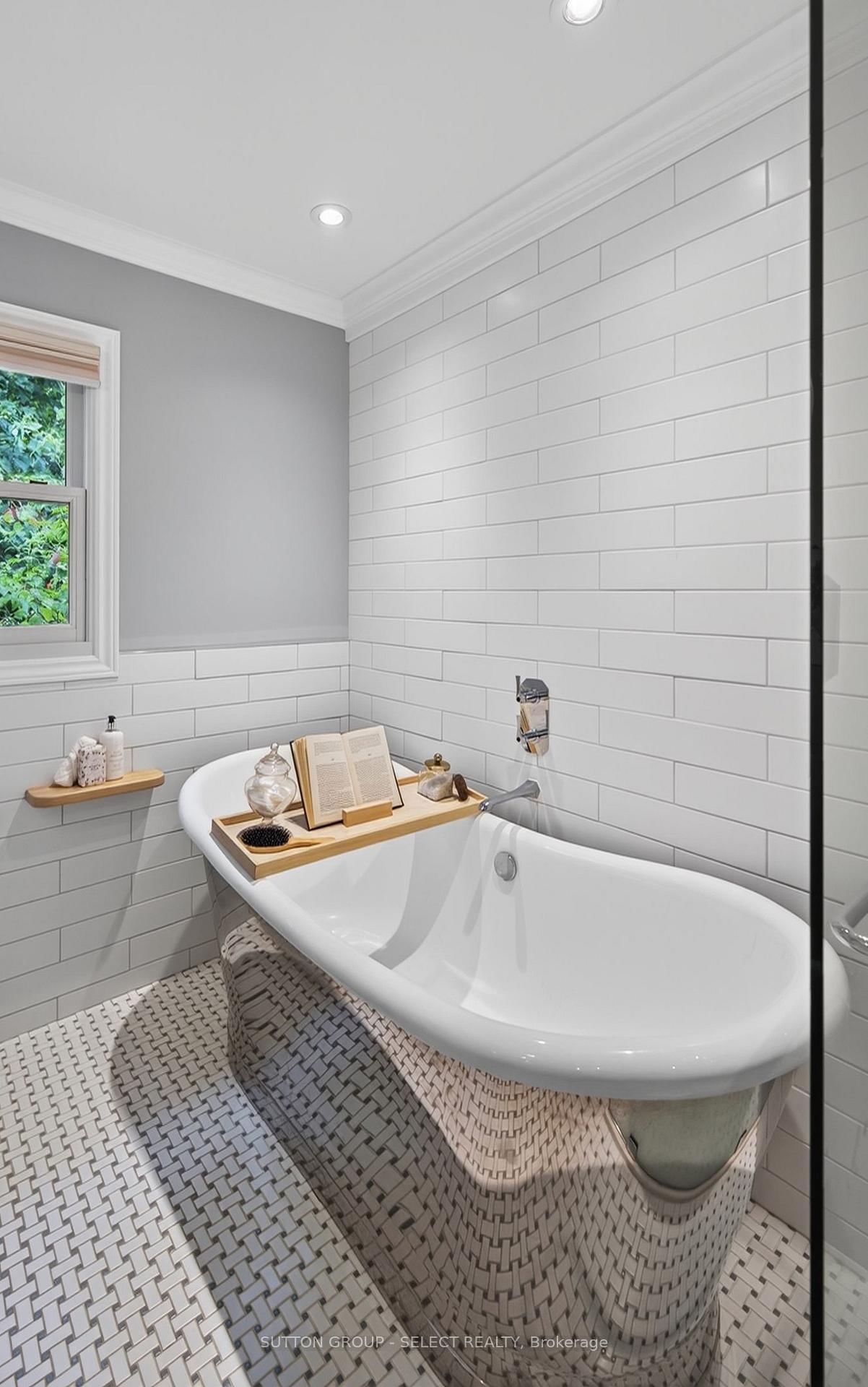 847 Clearview Avenue • London North, ON photo 18