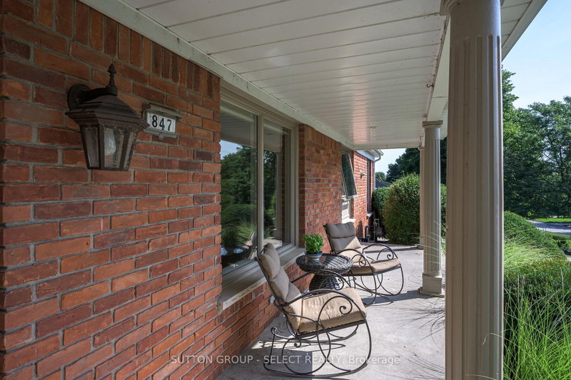 847 Clearview Avenue