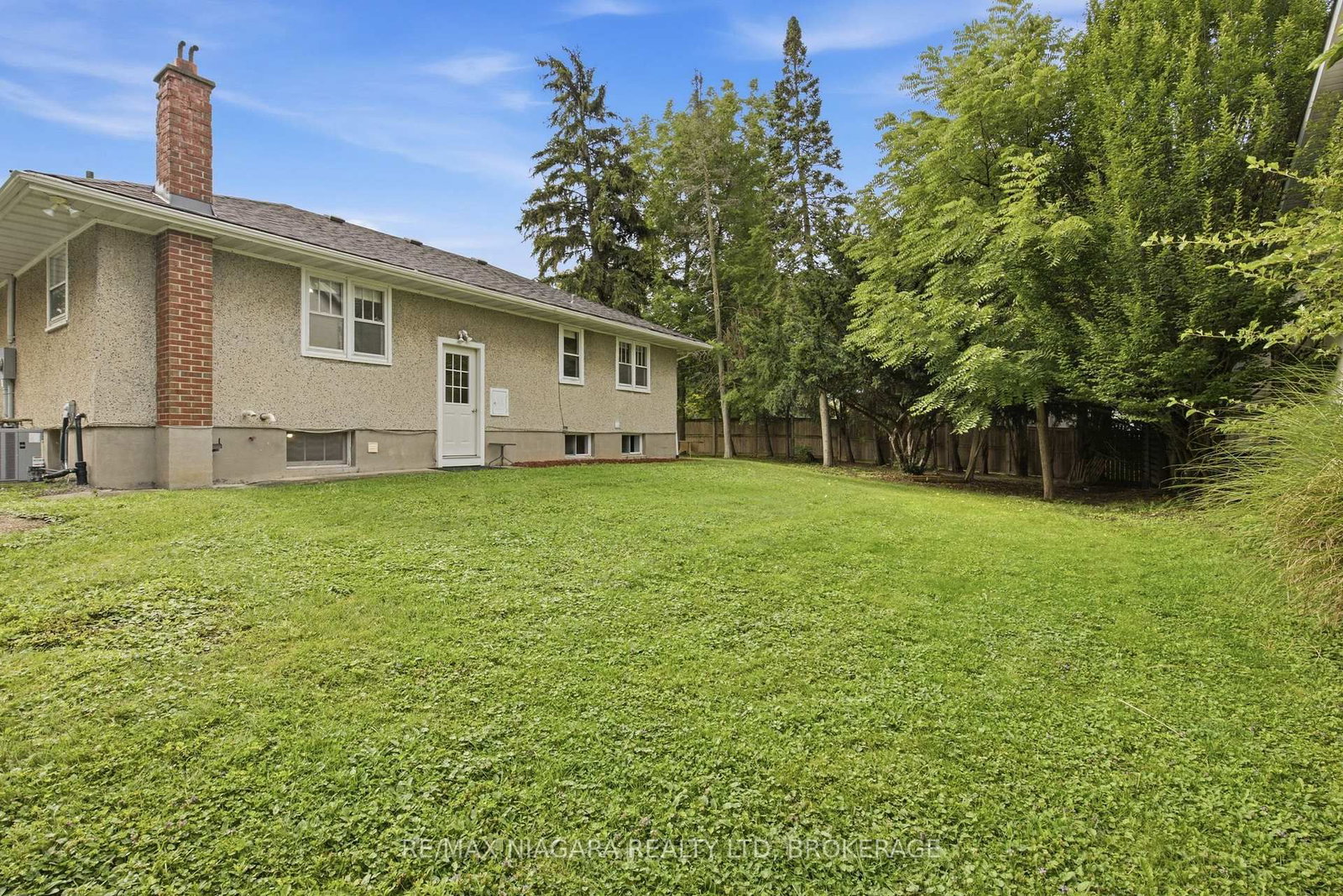 557 Mississagua Street • Niagara-on-the-Lake, ON photo 38