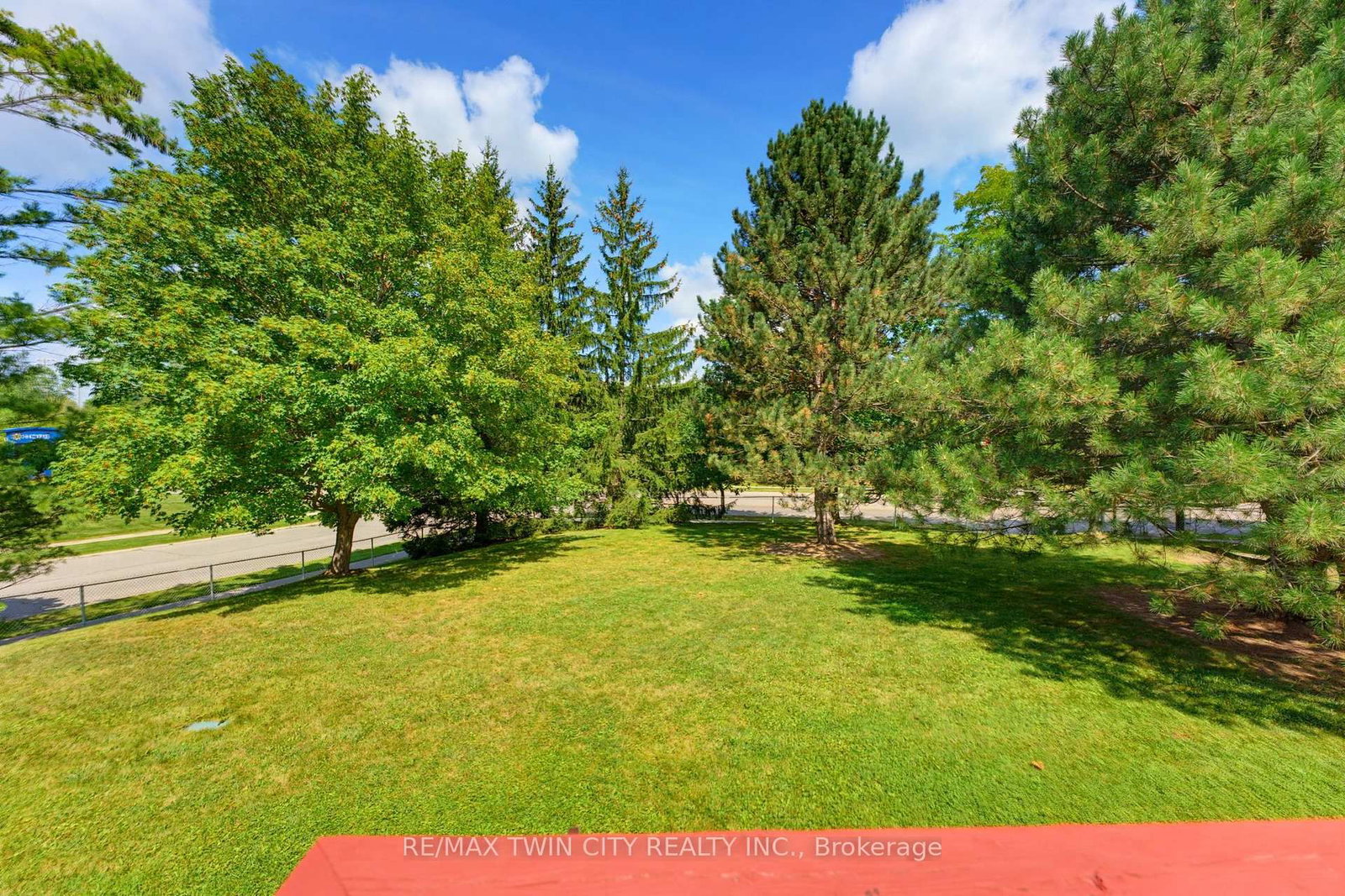 1 Buchanan Crescent • #2 • Brantford, ON photo 23
