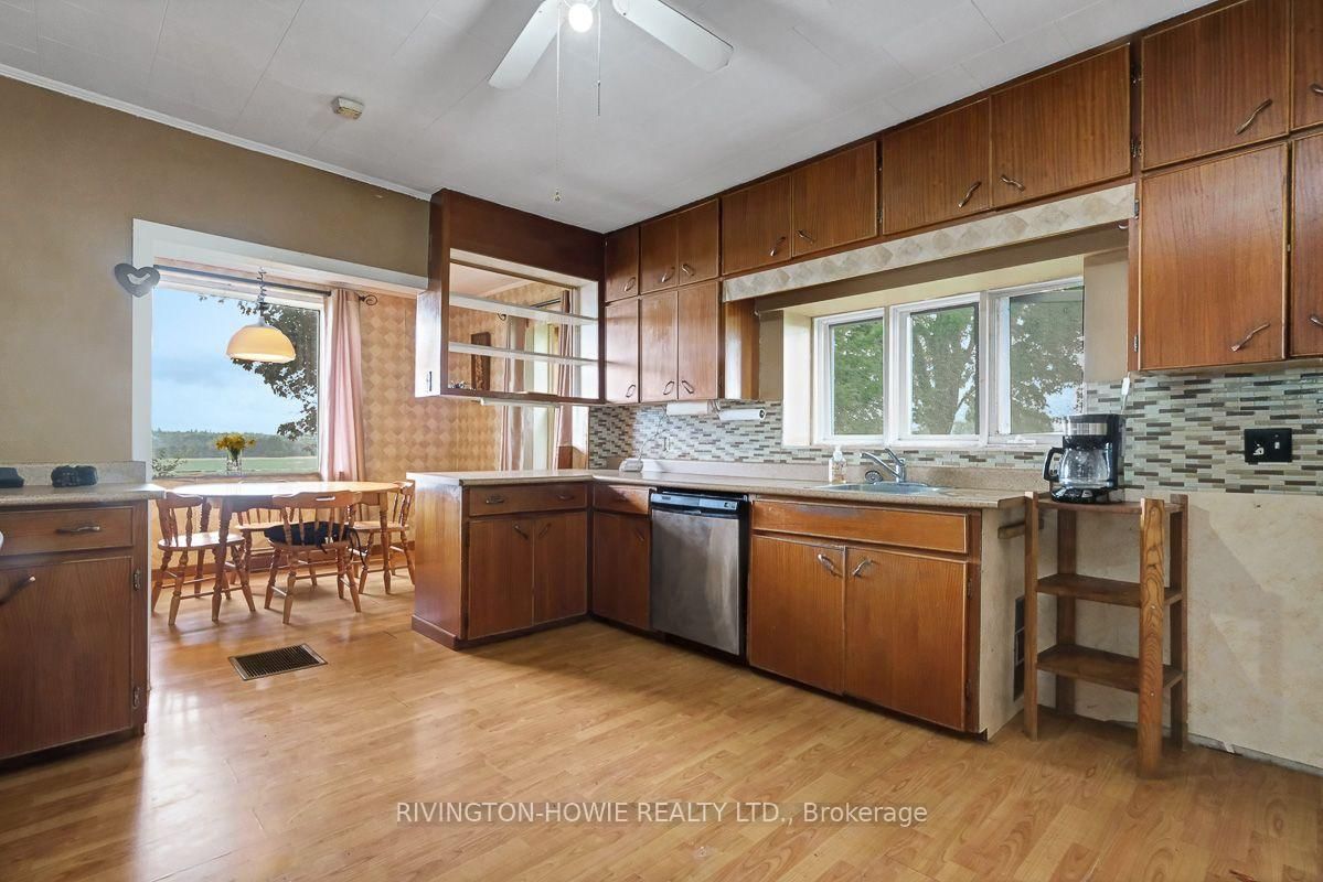 2630 Upper Dwyer Hill Road • Carp, ON photo 19