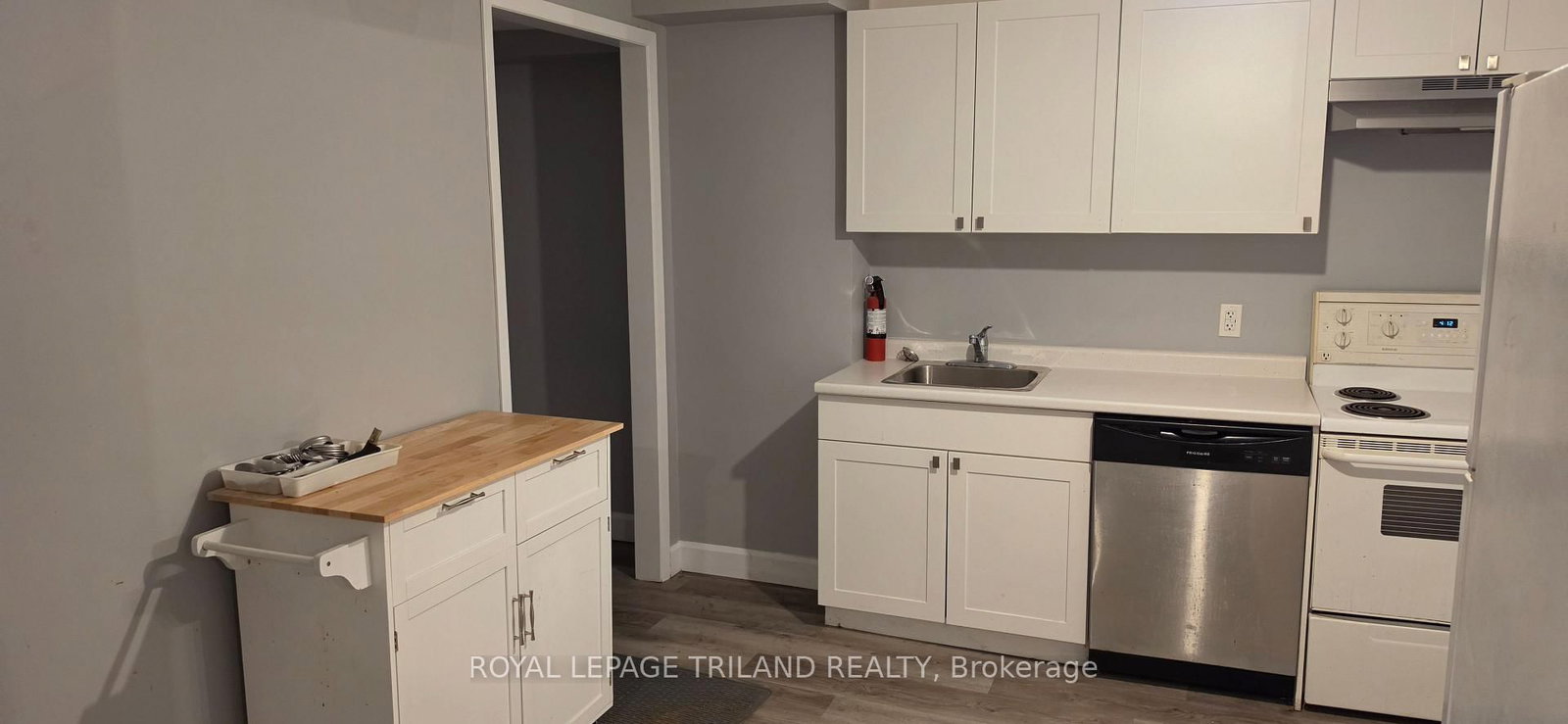 783 Dundalk Drive • London South, ON photo 10