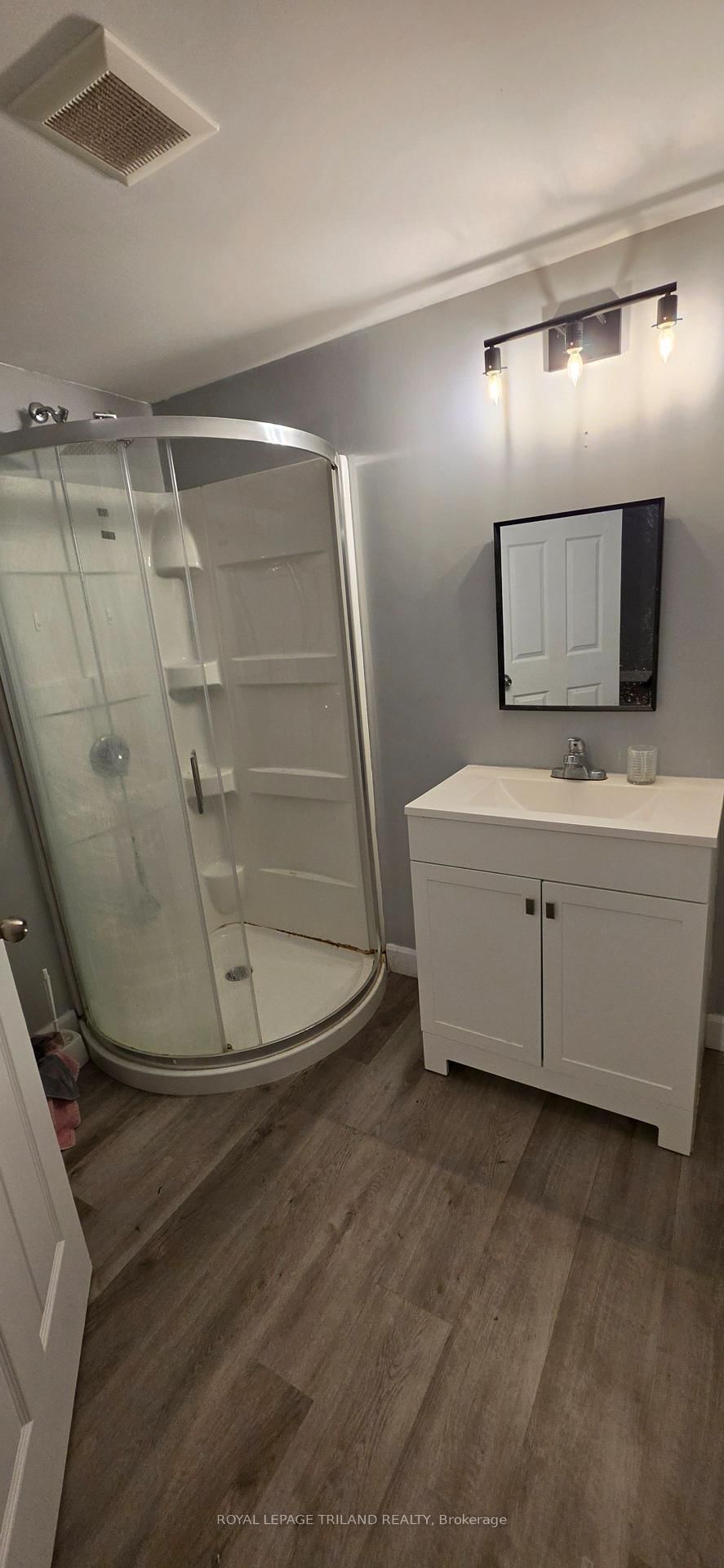 783 Dundalk Drive • London South, ON photo 12