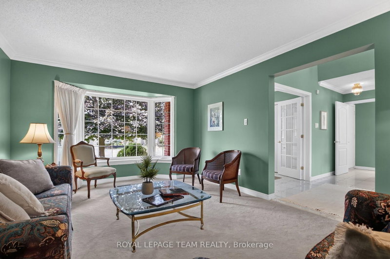 19 Slade Crescent