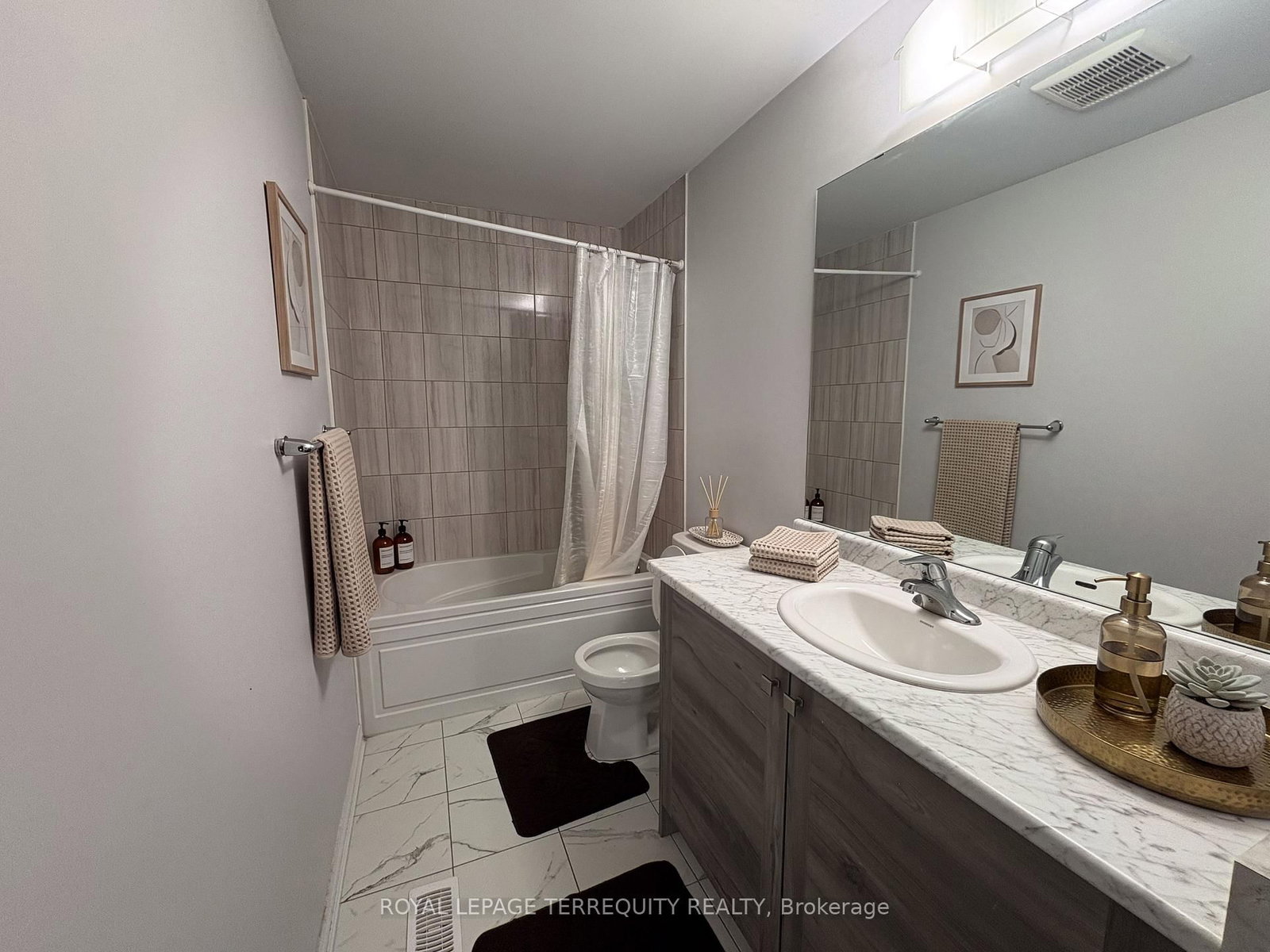 285 Vanilla Trail • Thorold, ON photo 11