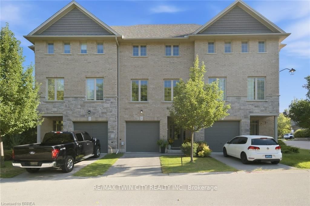 Townhouse for sale at 2-30 Balmoral Street, Brant, Ontario, N3L 0C8 - Paris - MLS: X13716296
