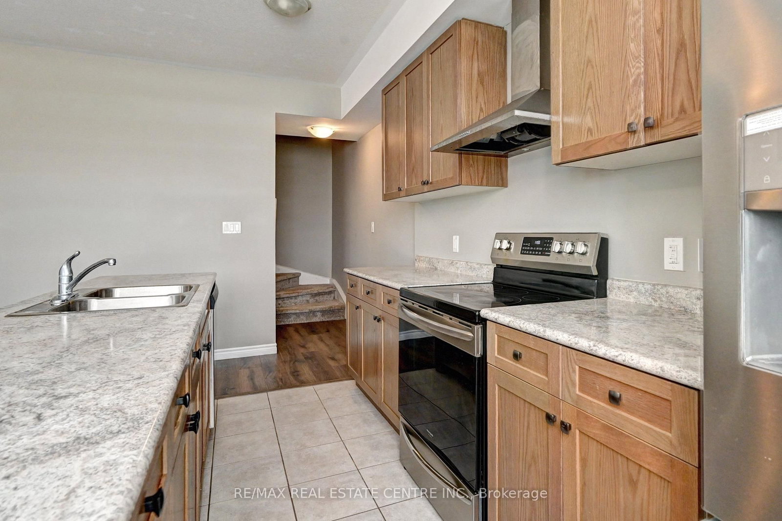 102 Wheat Lane • Kitchener, ON photo 14