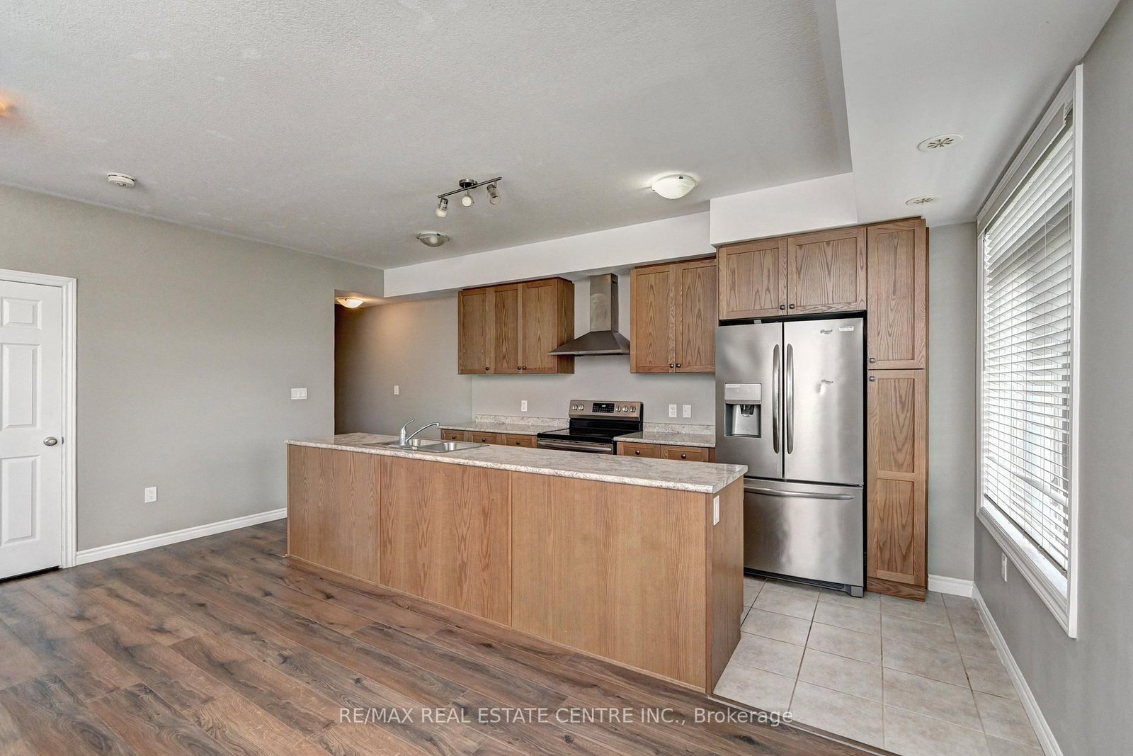 102 Wheat Lane • Kitchener, ON photo 15