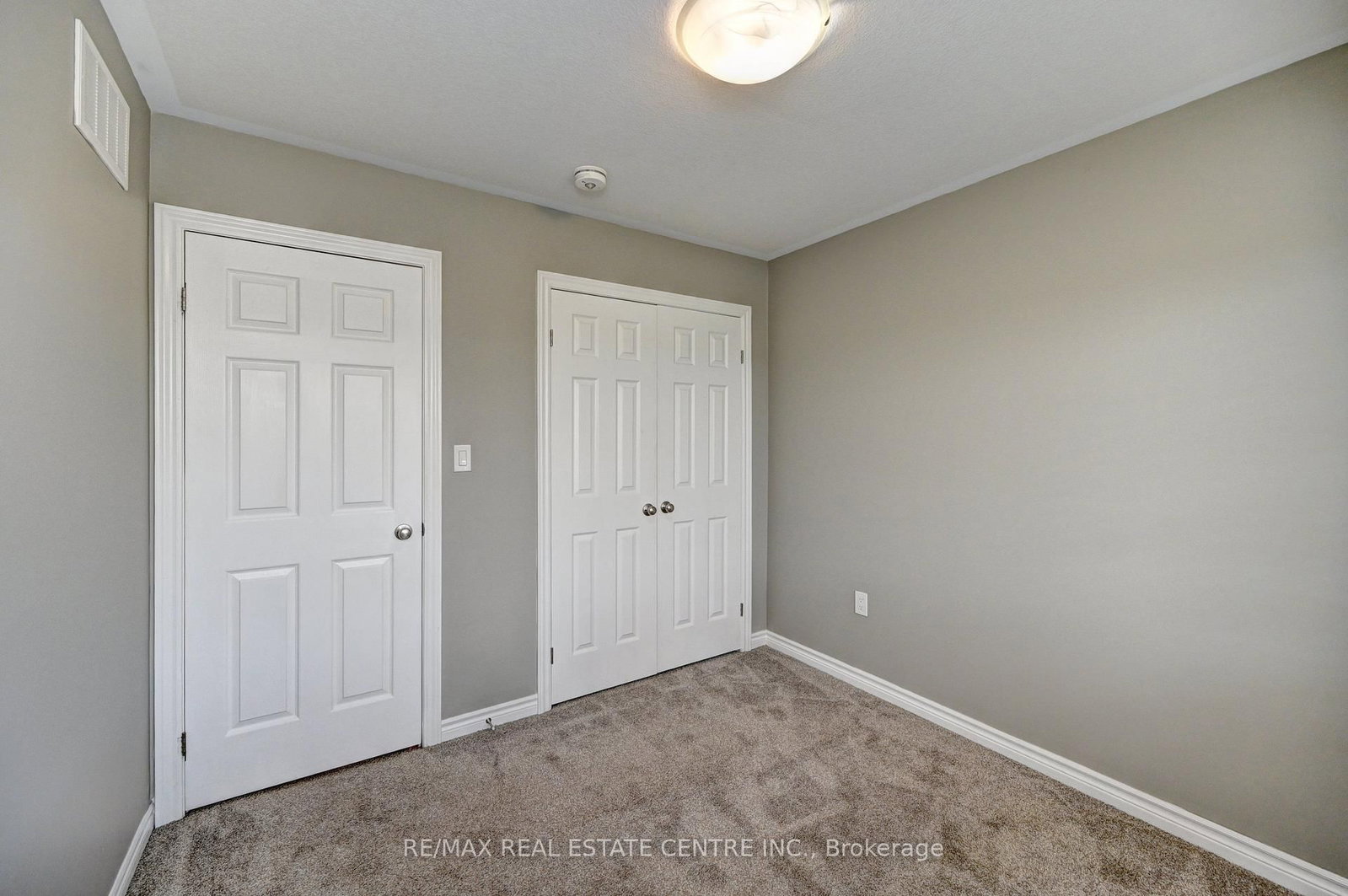 102 Wheat Lane • Kitchener, ON photo 36