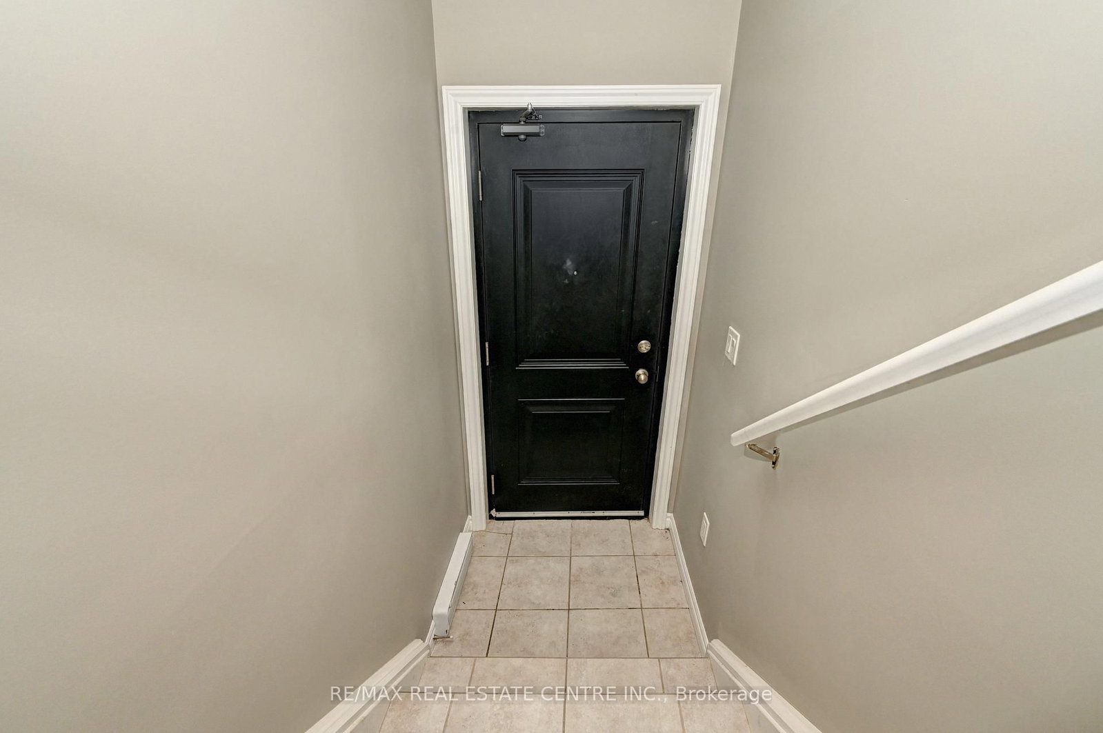 102 Wheat Lane • Kitchener, ON photo 4