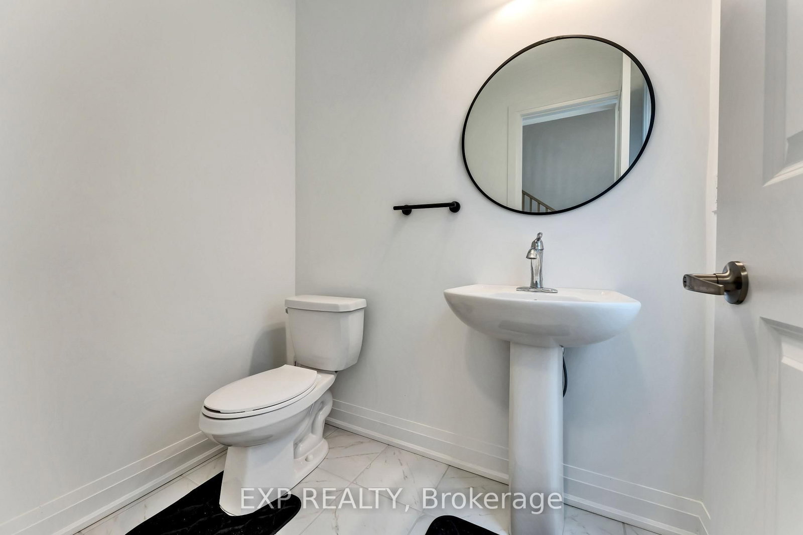 156 SCHOONERS Lane • Blue Mountains, ON photo 5