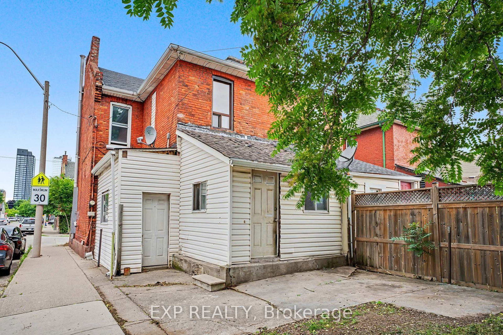 52 Cathcart Street • Hamilton, ON photo 27