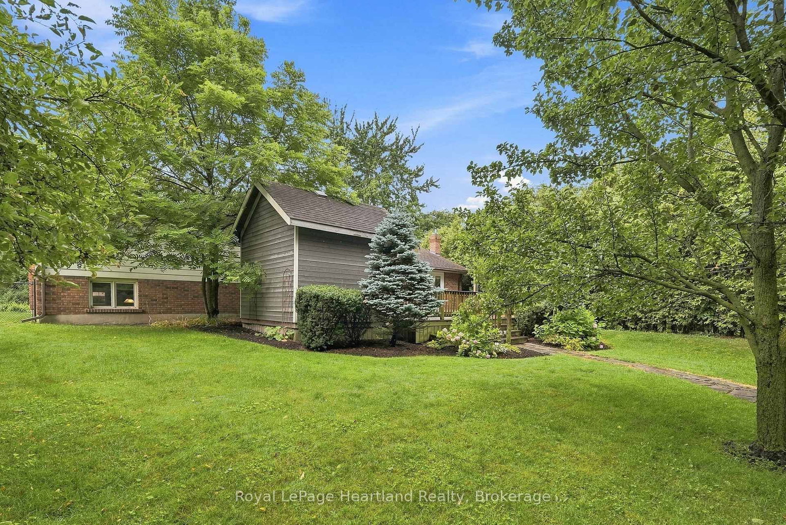 595 Inkerman Street W • North Perth, ON photo 41