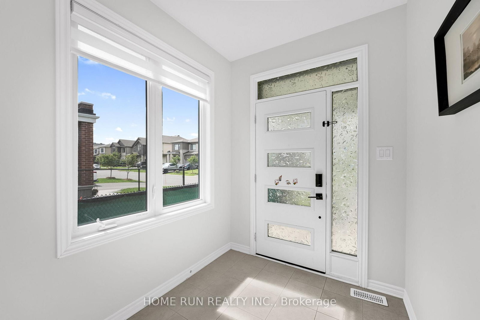 534 Arosa Way • Ottawa, ON photo 10