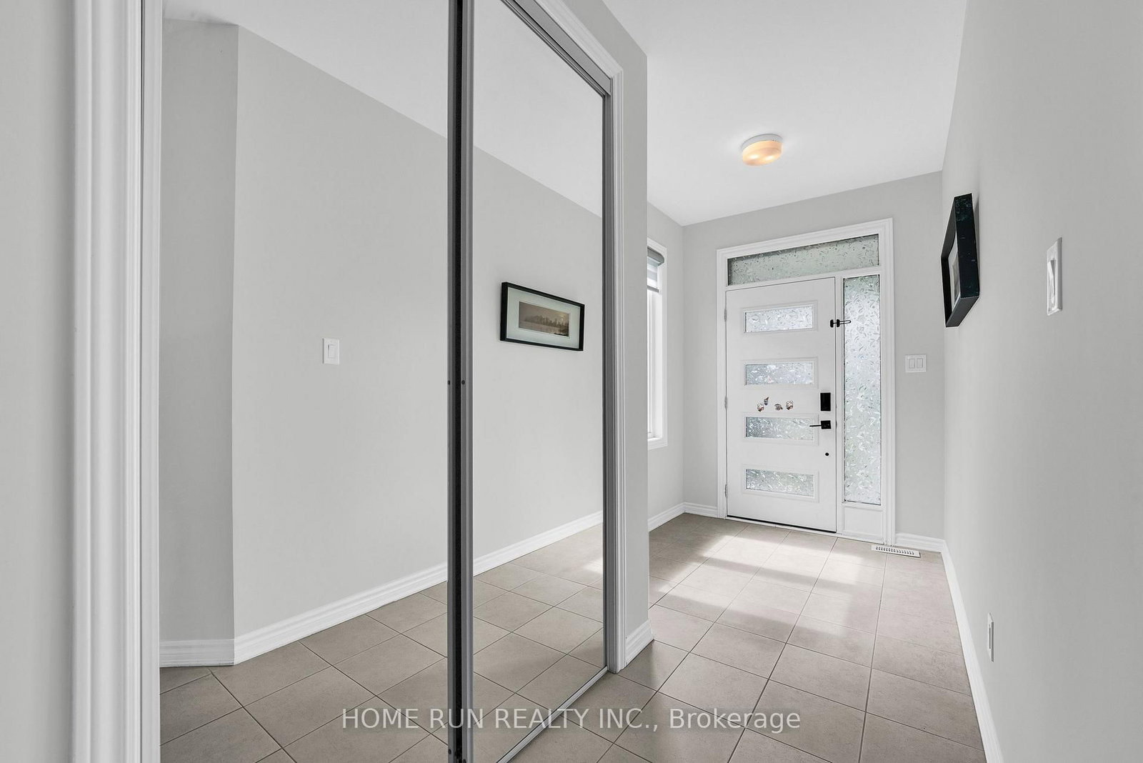 534 Arosa Way • Ottawa, ON photo 11