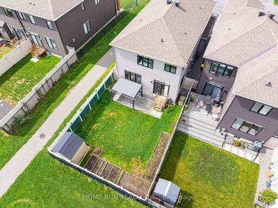534 Arosa Way • Ottawa, ON photo 4