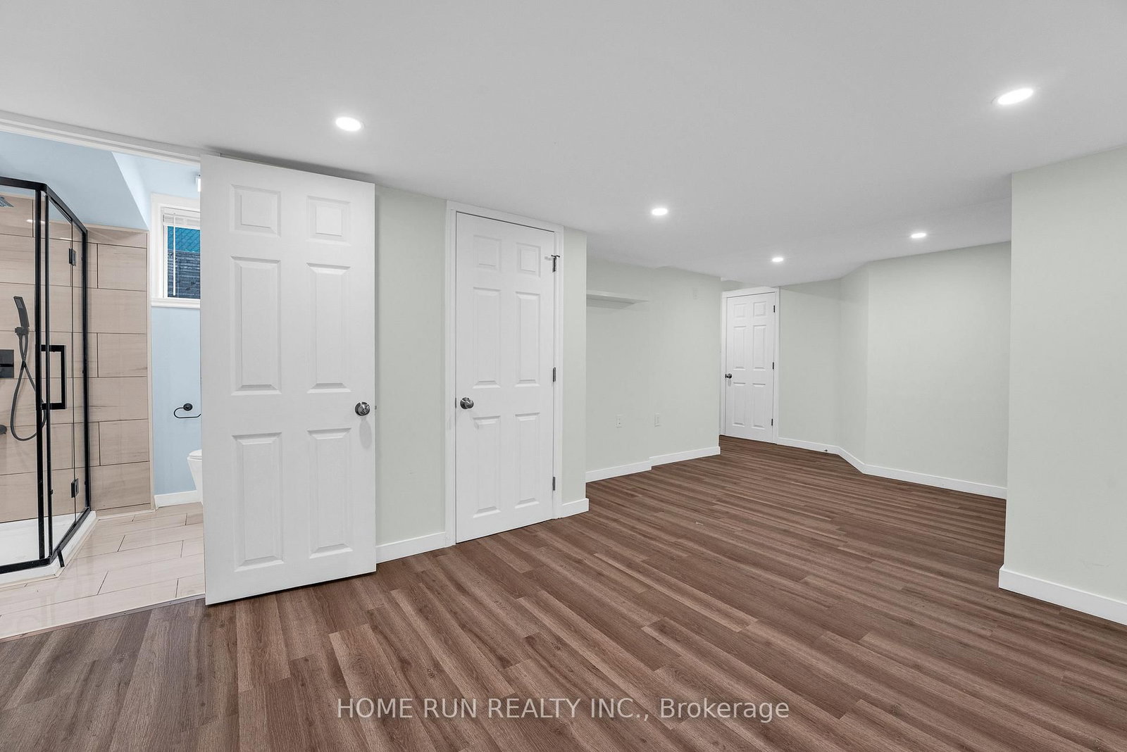 534 Arosa Way • Ottawa, ON photo 45