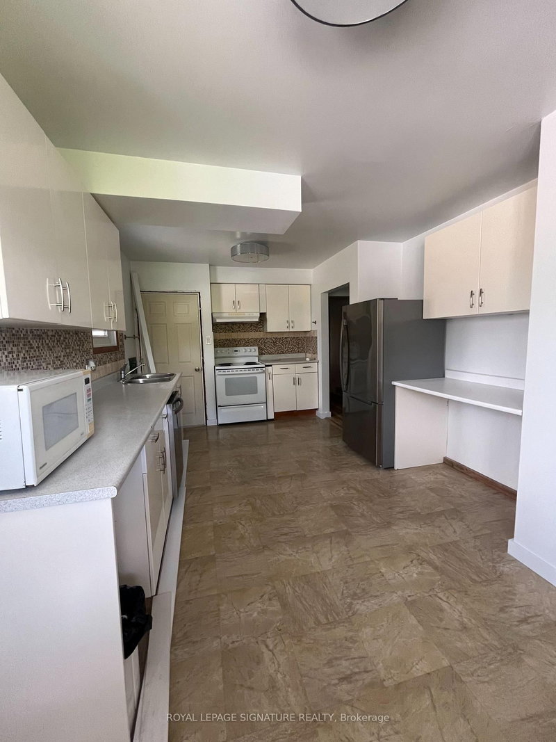 Main - 154 Weber Street N