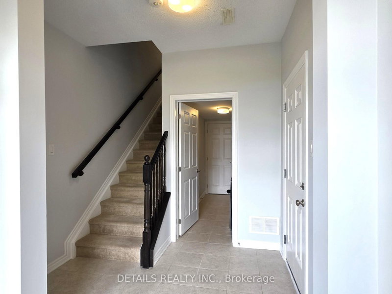 203 Hibernian Walk