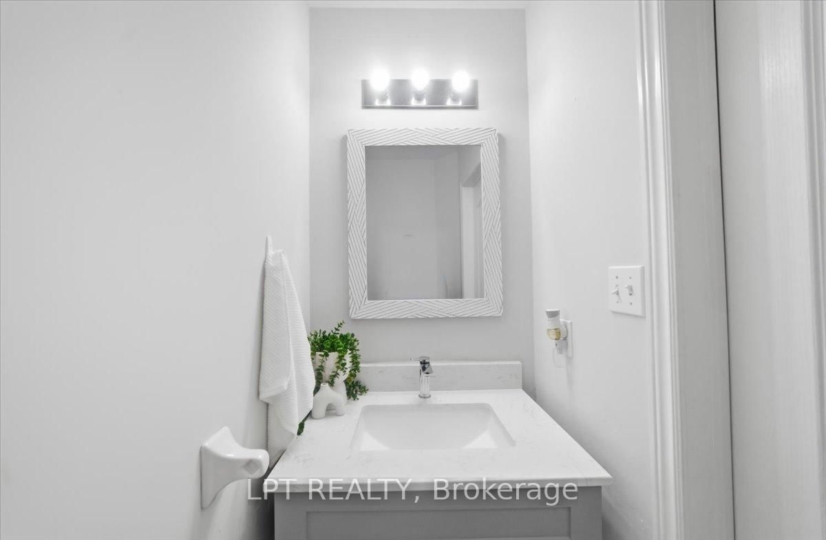 48 Nashville Circle • Hamilton, ON photo 17